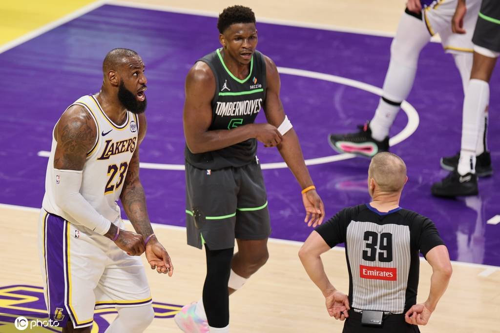 关于东契奇陷入低谷,连续三场30+连败,国王球队命运悬念!的信息